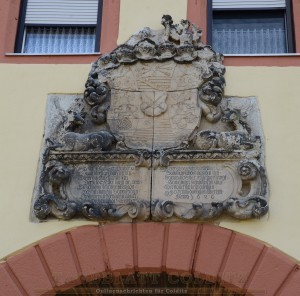 Wappen am Zschirlaer Tiergartentor